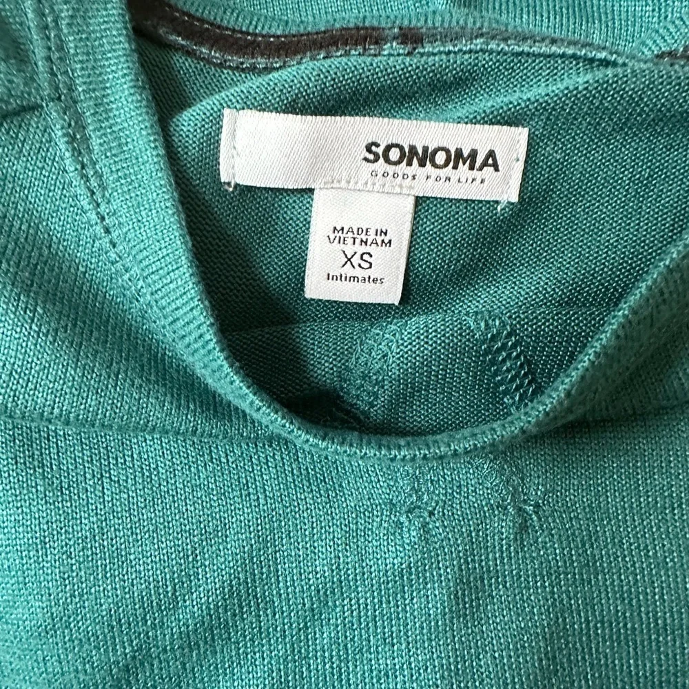 Sonoma sleep‎ top and cozy socks NWT size XS